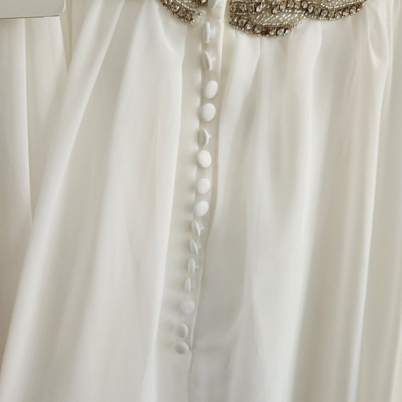 JJ's House Wedding Dress - Picture 3 of 8